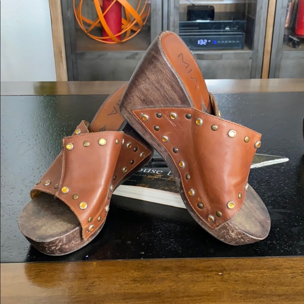 Leather Studded Wooden Wedge